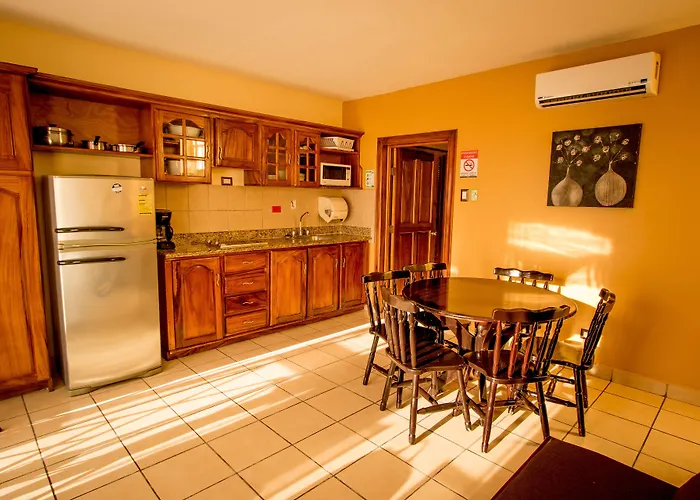 Club Y Condovac La Costa Hotel 4*